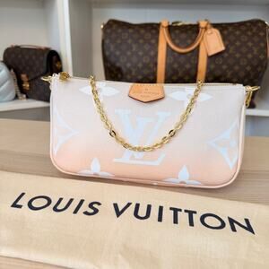 Louis Vuitton Monogram Giant By The Pool Multi Pochette Accessories Large Pouch